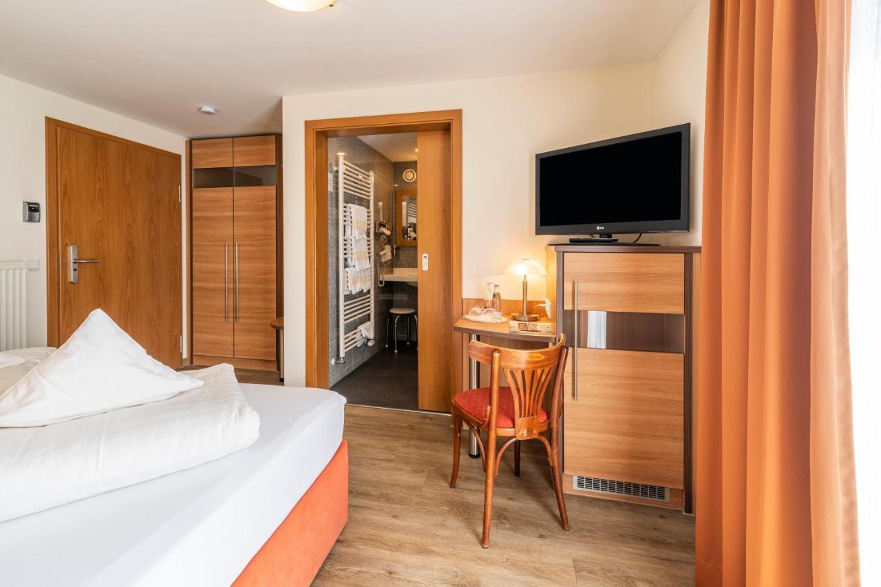 Hotel Hagnauer Hof Buitenkant foto